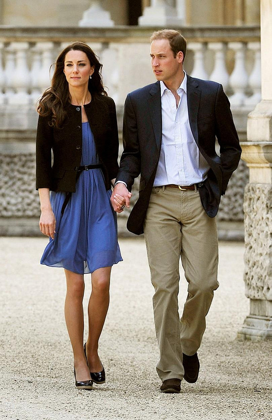 První foto po svatbě, procházka kolem Buckinghamského paláce