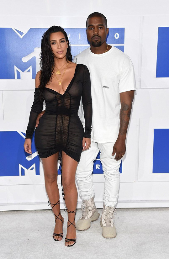 Kim Kardashian a Kanye West podle všeho spějí k rozvodu.