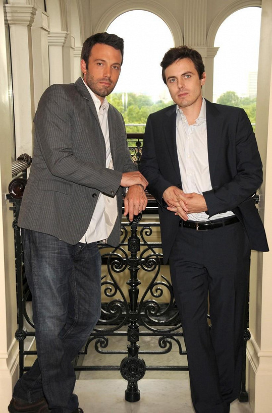 S bratrem Benem Affleckem na snímku z roku 2008