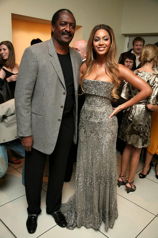 Beyoncé s otcem Mathewem Knowlesem