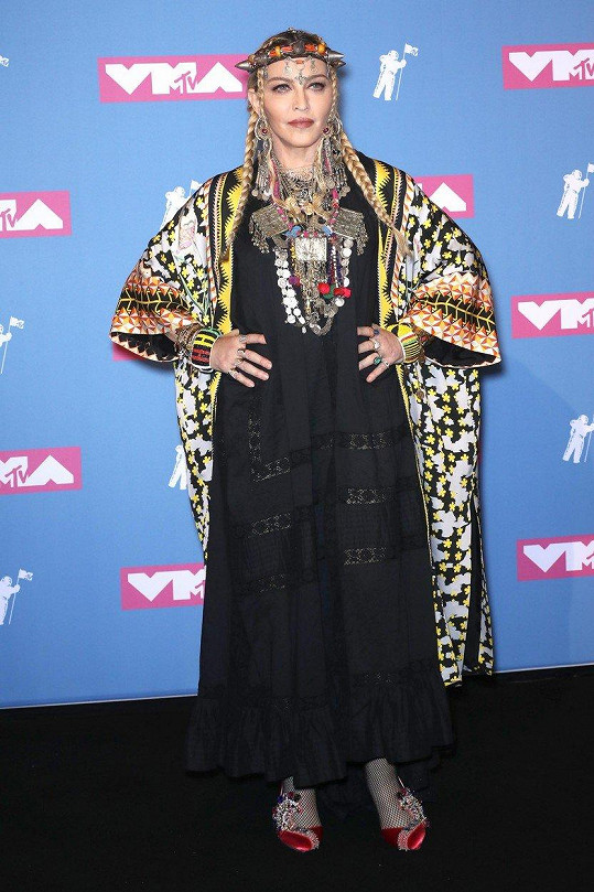 Madonna oblékla zvláštní kostým. 