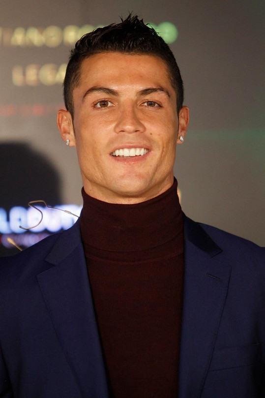 2 484 300 000 korun vydělal loni Cristiano Ronaldo.