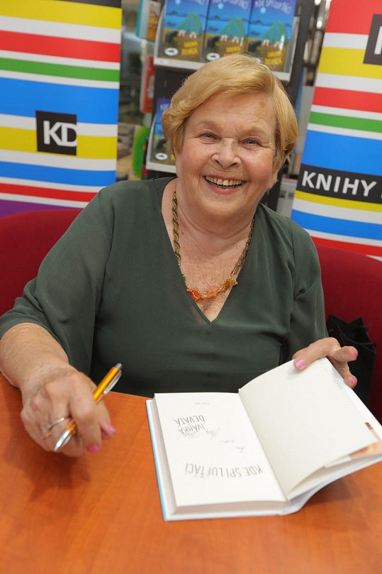 Ivanka Devátá je velice plodnou a úspěšnou spisovatelkou.