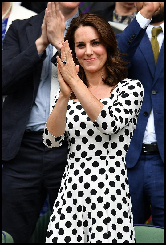 Vévodkyně Kate fandila na Wimbledonu.