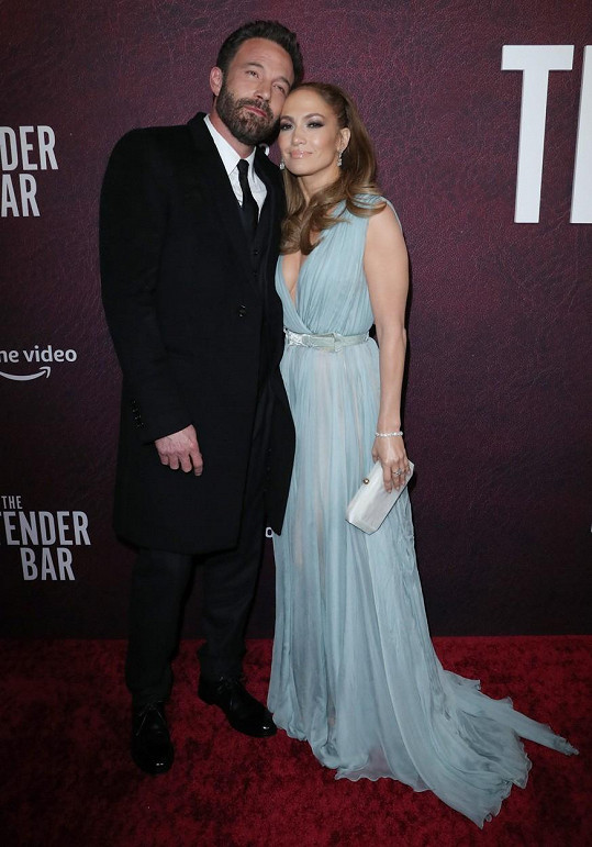 Ben Affleck a Jennifer Lopez na premiéře snímku The Tender Bar