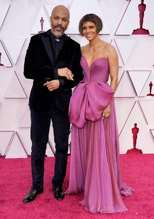 Halle Berry a Van Hunt na udílení Oscarů
