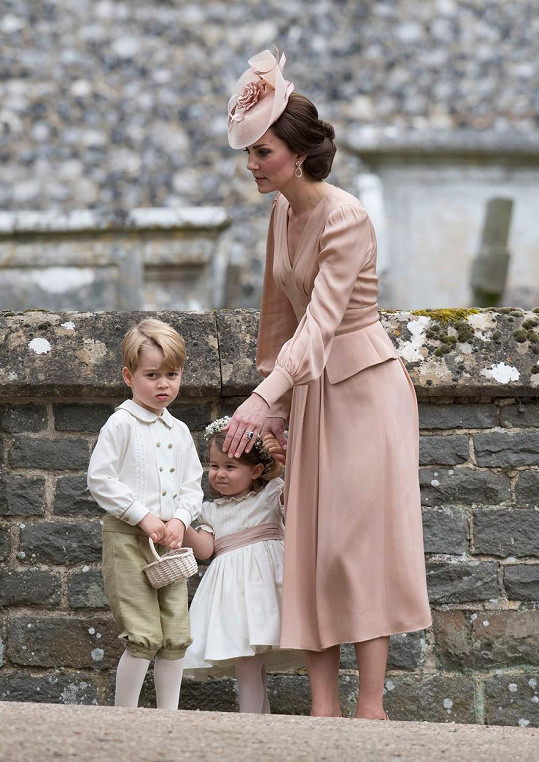Vévodkyně Kate s dětmi Georgem a Charlotte