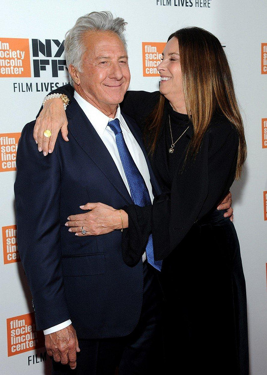 Dustin Hoffman a jeho žena Lisa na filmovém festivalu v New Yorku