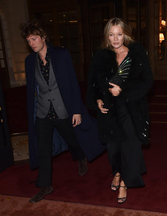 Kate Moss a Nikolai von Bismarck vyrazili na večeři. 