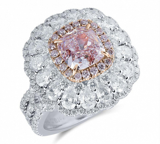 Prsten z kolekce ALO diamonds, který jistě nikdo nepřehlédne