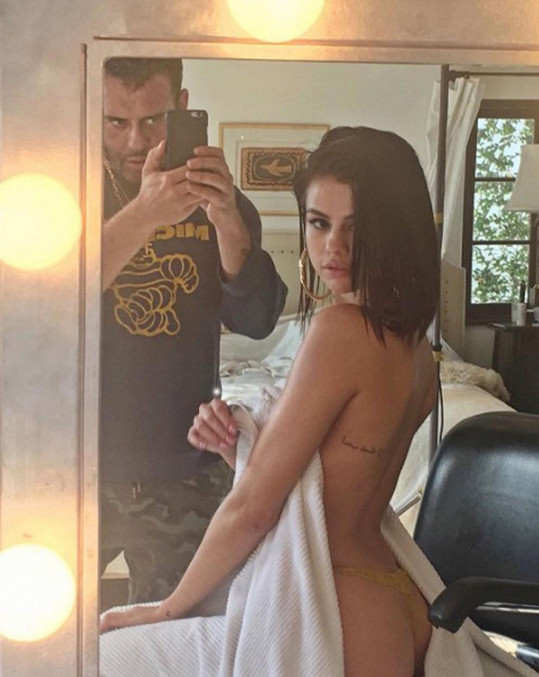Selena se postarala o žhavou podívanou.