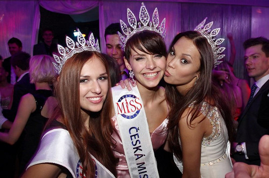 Tehdy se stala Českou Miss, na dalších místech skončily Lucie Kovandová a Monika Leová.
