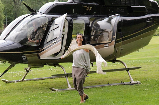 Gábina si dopřála let vrtulníkem.