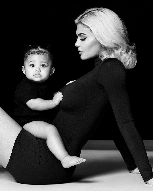 Kylie je také maminkou roční dcery Stormi. 
