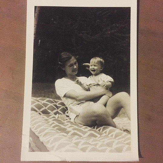 Malá Kristýna Leichtová s maminkou