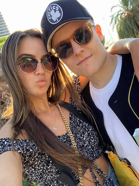 Angelika s přítelem Filipem, kterého na Instagramu neukazuje. 