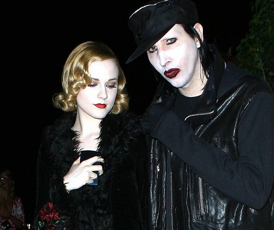 Evan Rachel Wood nařkla Marilyna Mansona z týrání. 
