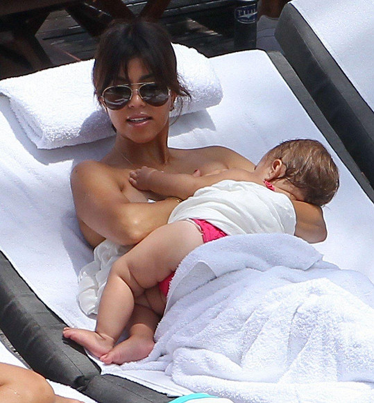 Kourtney Kardashian se nikdy nebála kojení na veřejnosti. 