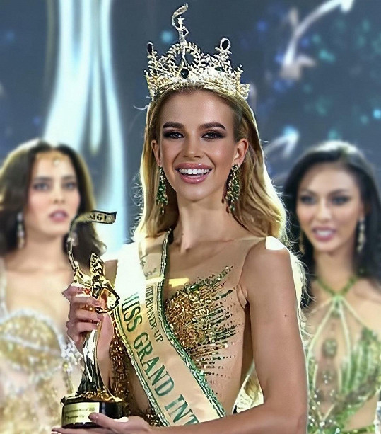Mariana jako pátá nejkrásnější dívka ve světové soutěži krásy Miss Grand