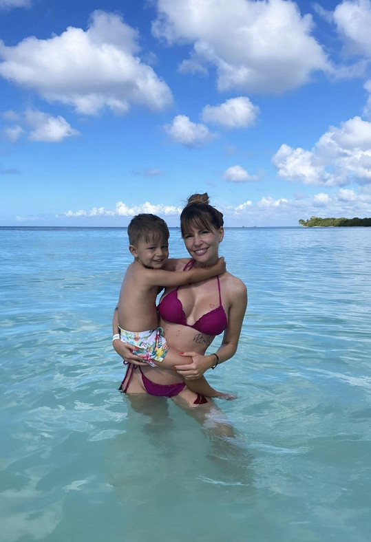 Aneta se synem Patrikem na dovolené v Dominikánské republice