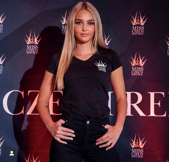 Byla vybrána do TOP 20 nejkrásnějších dívek v Miss Czech Republic.