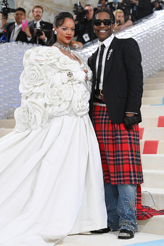 Těhotná Rihanna a její partner ASAP Rocky