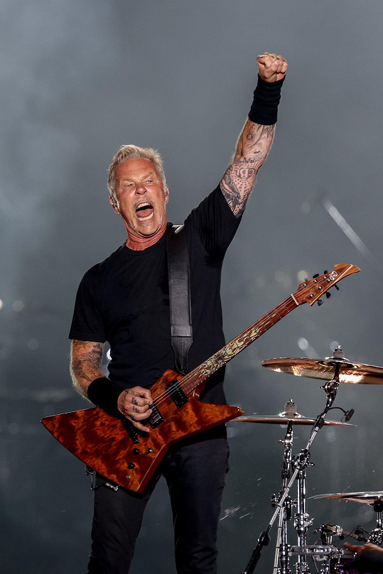James Hetfield minulý měsíc na koncertě v Madridu