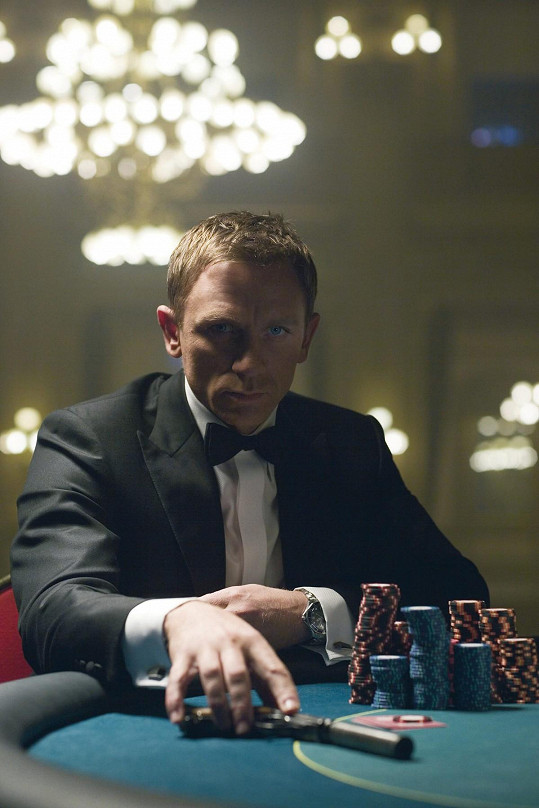 Jako Bond se tedy v Casino Royale představil Daniel Craig. 