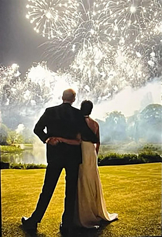 Svatební hostina a následná oslava včetně ohňostroje se konala v zahradách Frogmore House ve Windsoru.