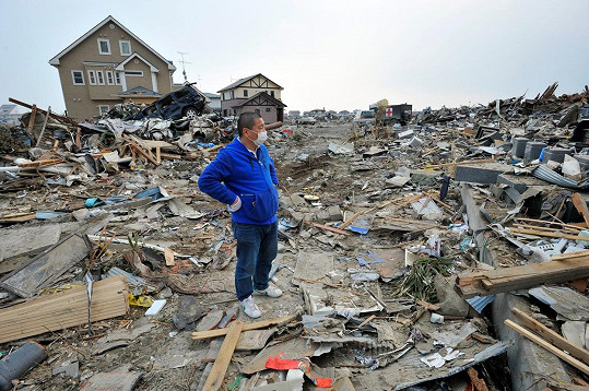 Japonské město Išinomaki po tsunami v roce 2011