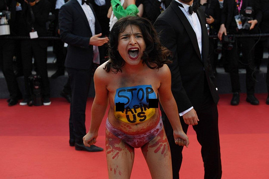 Protestovala proti znásilňování.