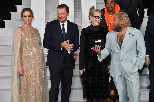 Zleva: Jennifer Lawrence, Leonardo DiCaprio, Meryl Streep a Jonah Hill. 
