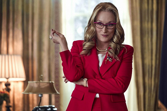 Meryl Streep si ve filmu zahrála prezidentku Spojených států. 