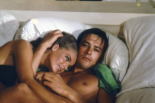 S Romy Schneider, jež byla svého času jeho snoubenkou, ve filmu Bazén z roku 1969.