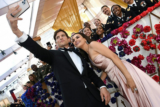 Ashton Kutcher měl v životě všechno. Slávu i lásku krásné ženy Mily Kunis. I jeho ale zasáhly problémy. 