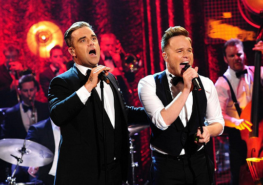 Robbie Williams pomohl zpěvákovi nahoru, když jej vzal v roce 2013 jako svého předskokana na turné.