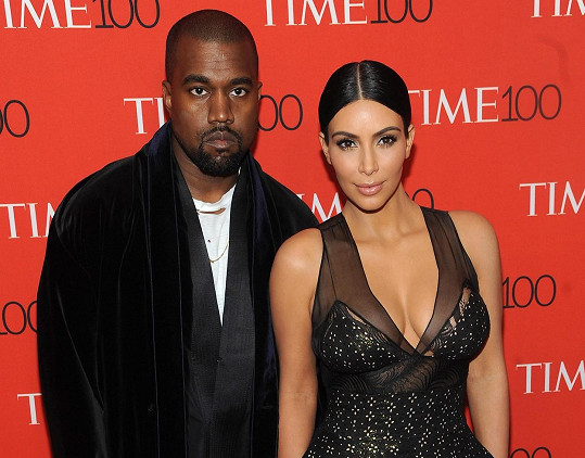 Kanye se rozvádí s Kim Kardashian, minulý týden se ale dušoval, že by chtěl vztah s manželkou slepit. 
