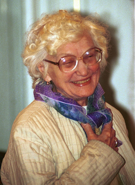 Marie Rosůlková se proslavila rolí potrhlé babičky v Takové normální rodince.