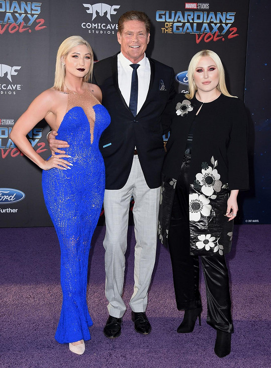 David s oběma svými dcerami Taylor a Hayley (vpravo). 
