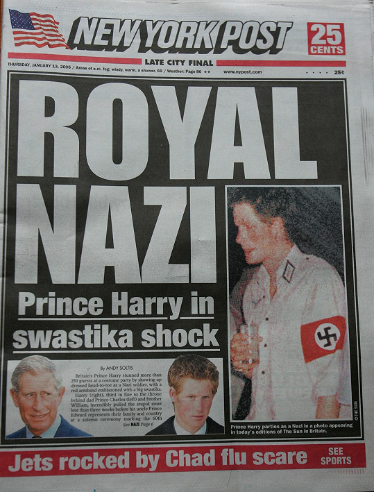 Záběry prince v nacistické uniformě se objevily v médiích po celém světě. 