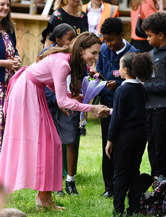 Princezna překvapila svou přítomností školáky na akci Chelsea Flower Show v Londýně.