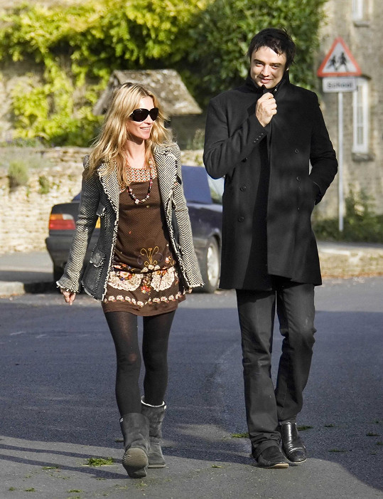 Pete Doherty a Kate Moss tvořili pár v letech 2005-2007. 