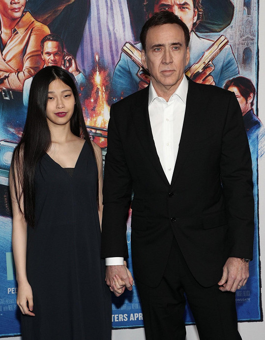 Nicolas Cage a Riko Shibata se těší na dceru. 