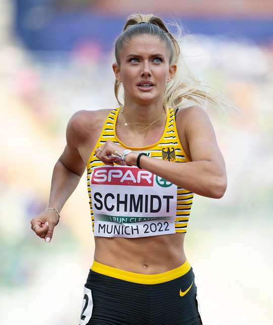Alica Schmidt si vysloužila přezdívku nejvíc sexy atletka. 