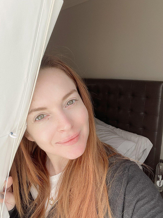 Lindsay Lohan se podělila o selfie bez make-upu. 