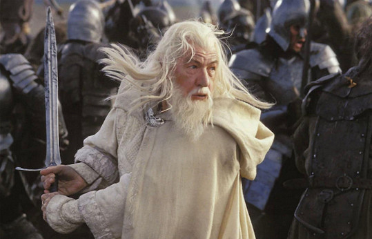 Roli Gandalfa tak dostal Ian McKellen. 