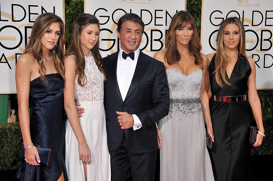 V roce 2017 se Sylvesterovy dcery staly ambasadorkami Zlatých glóbů. 