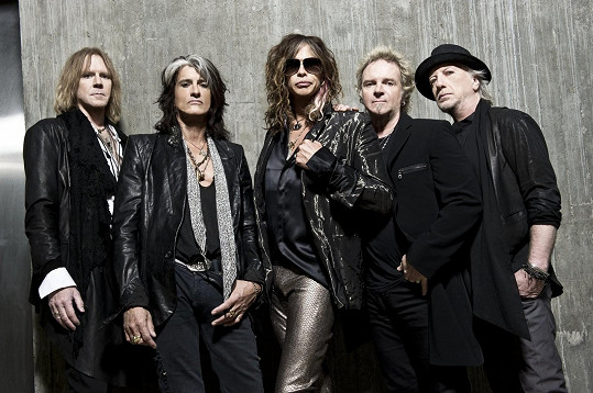 Skupina Aerosmith zrušila koncerty na červen a červenec. 