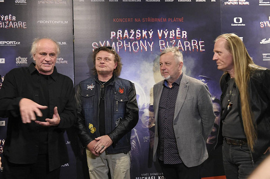 S otcem spolupracoval na filmu o kapele Pražský výběr (na snímku Michael Kocáb, Vilém Čok, Klaudius Kryšpín a Michal Pavlíček)