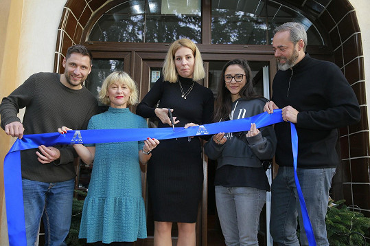 Na otevření centra Alkos dorazily i známé tváře: Martin Písařík, Dana Batulková, Eva Burešová a moderátor Honza Dědek.